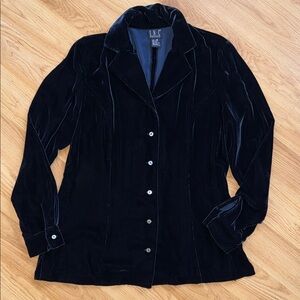 INC International Concepts Black Velvet Top Long Sleeve 8P Abalone Buttons Silk